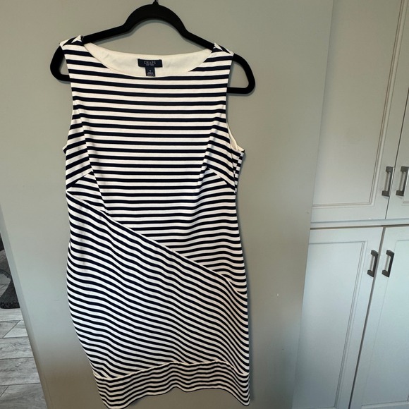 Chaps Women's Sz 12 Navy and White Striped nautical Sleeveless knee length Dress - Picture 1 of 8